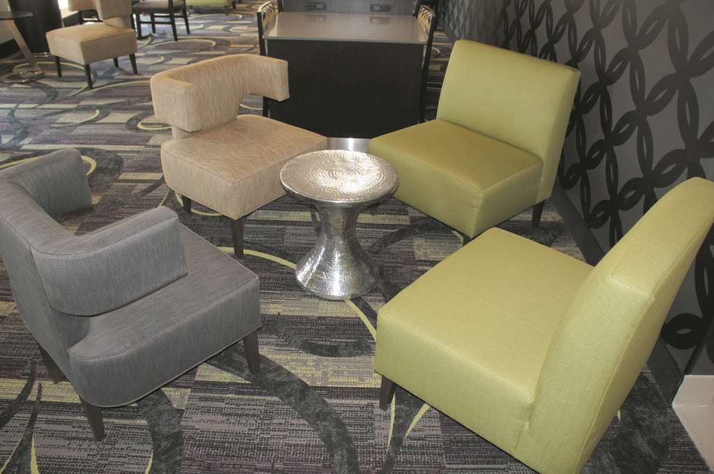 La Quinta Inn And Suites By Wyndham Elkhart Dalaman gambar